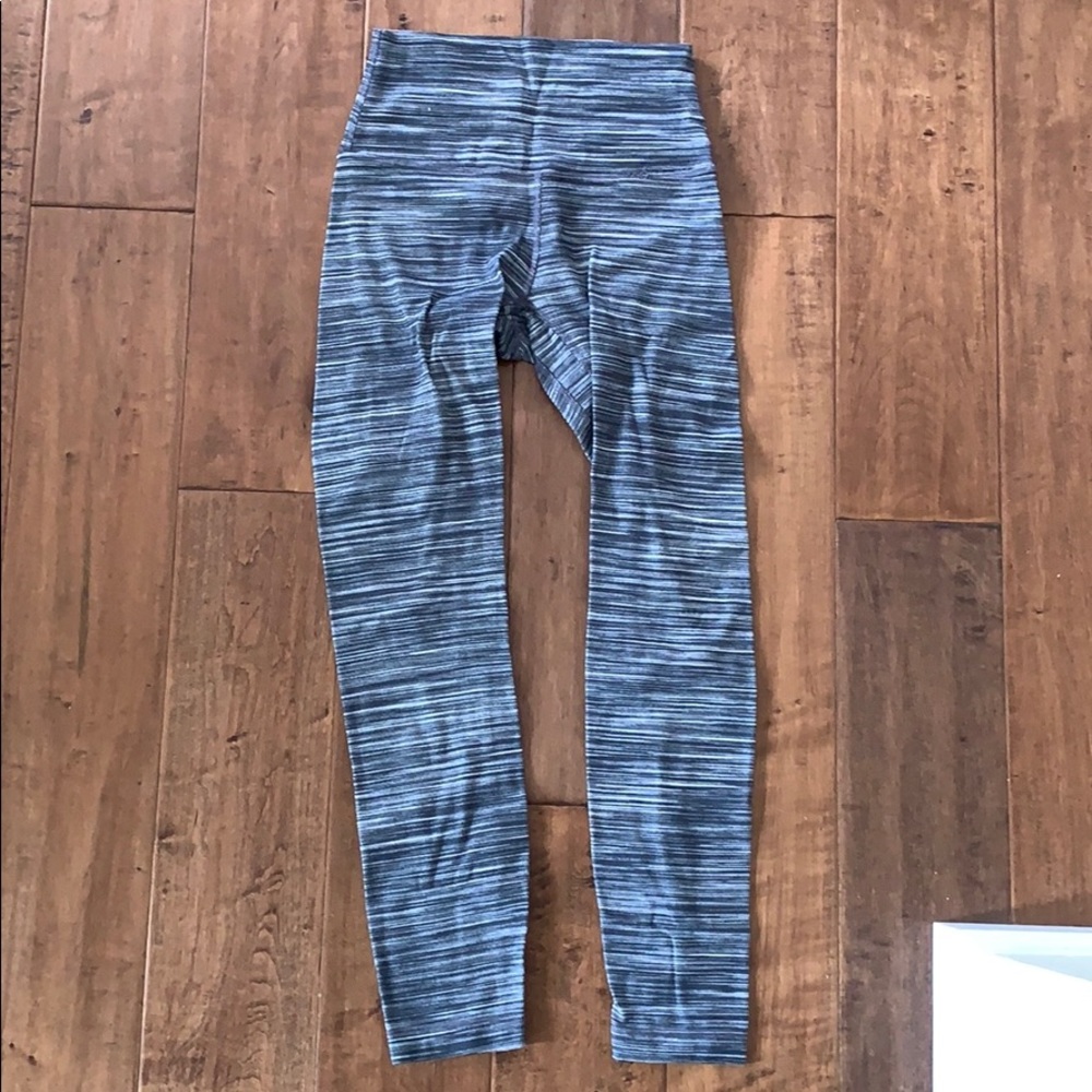 LuluLemon Wunder Under High Waisted Stripped